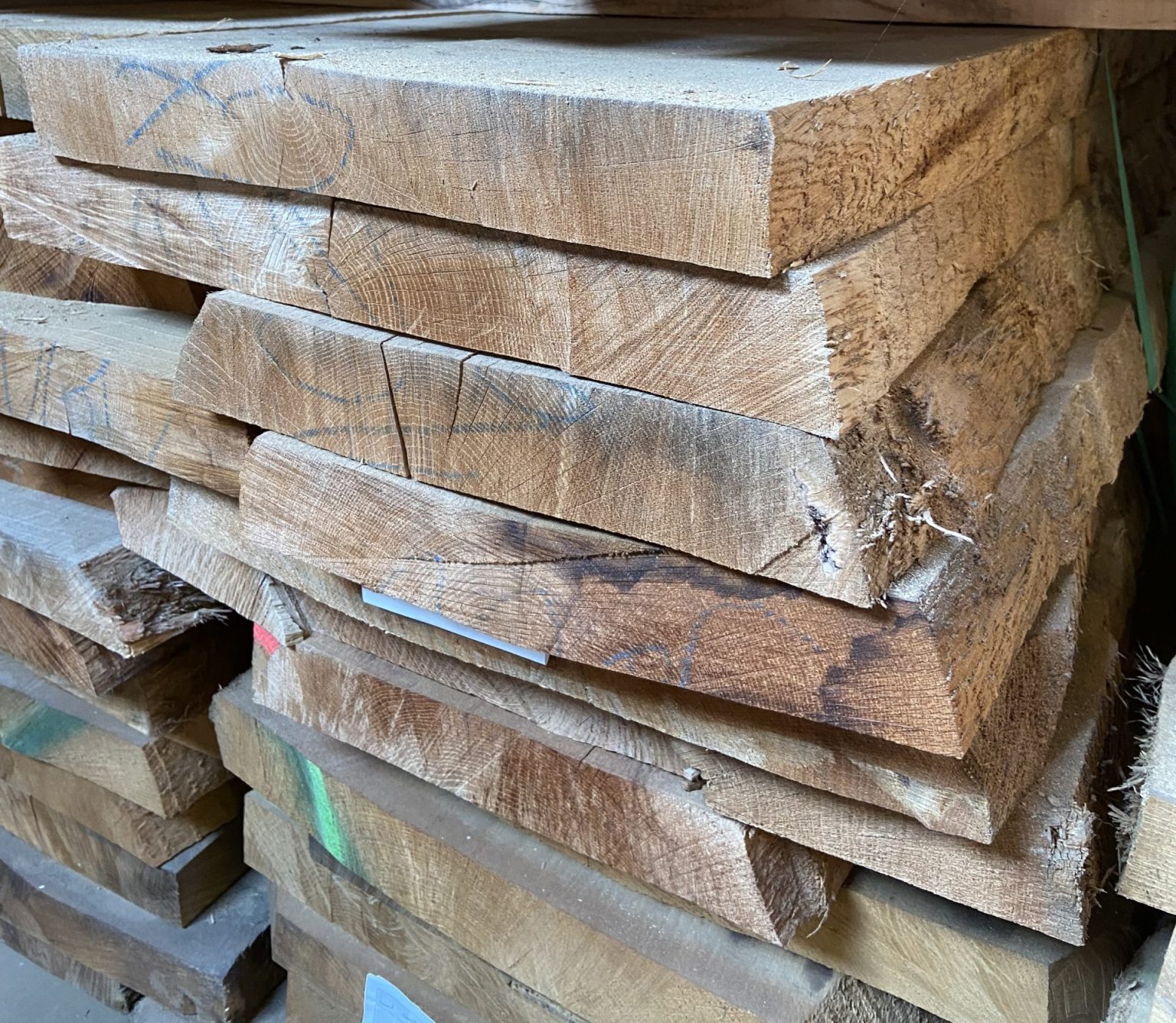 Live Waney Edge Oak Boards 20cu/ft³ 52mm Timports Timber